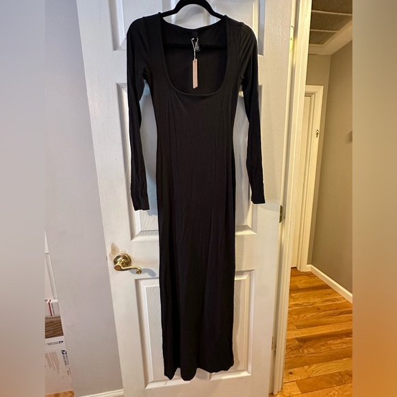 NWT Skims ribbed fits everybody soft lounge long sleeve dress - onyx black - Picture 8 of 11